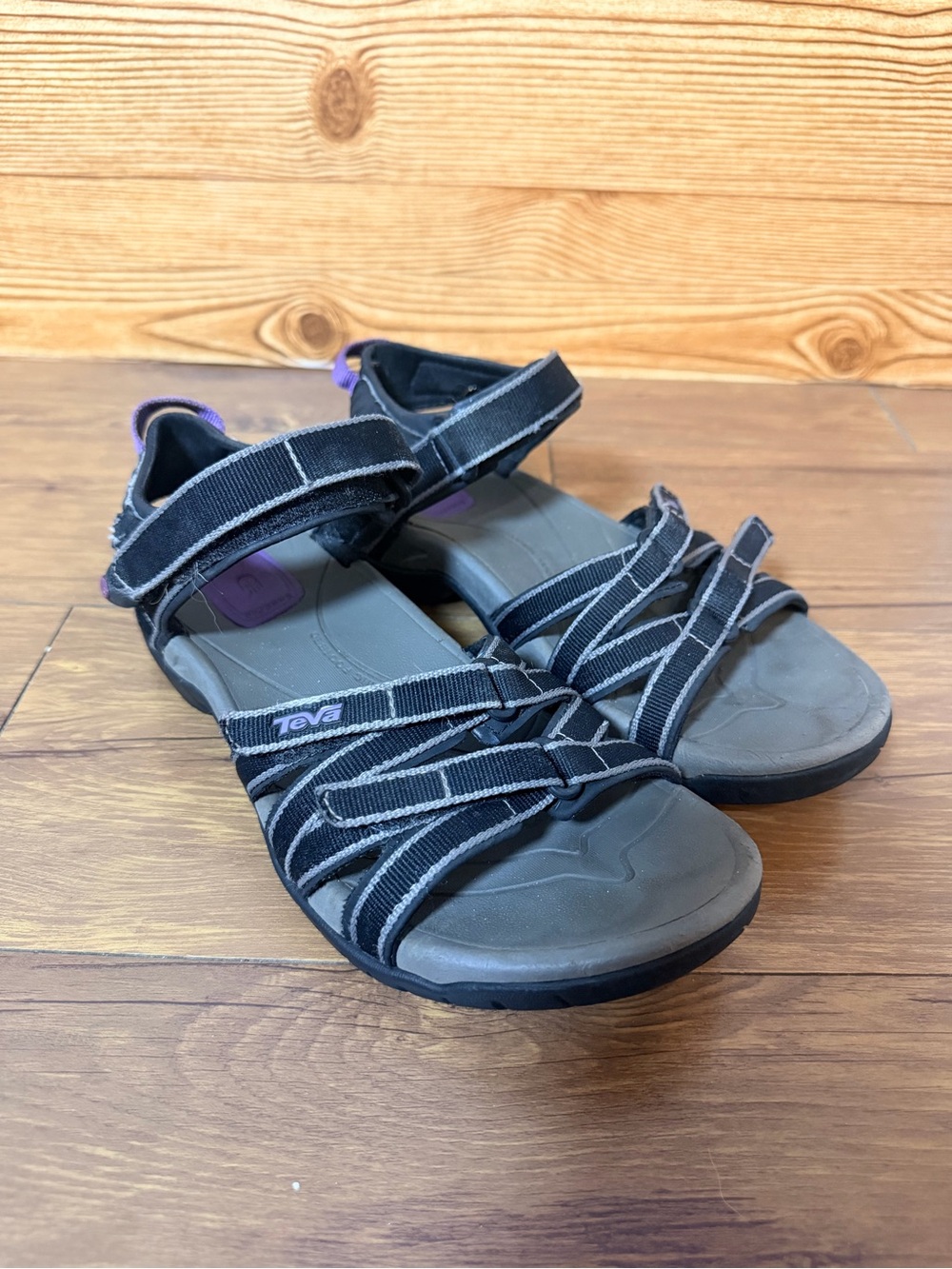 Teva Women's Tirra Hiking Sandal Size 7 Black Purple Strappy Outdoor 4266 *flaw
